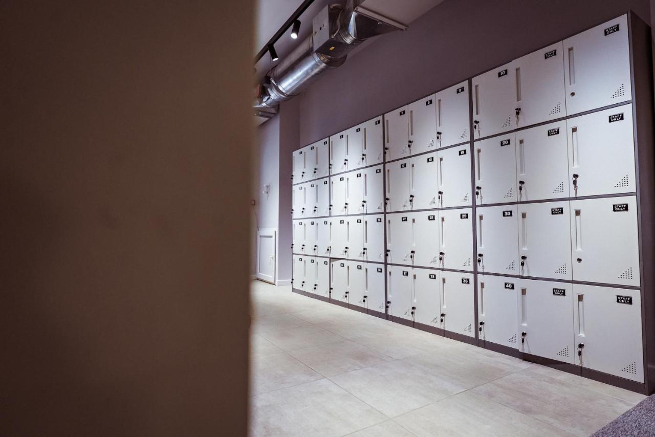 Aiva Hostel ビシュケク エクステリア 写真